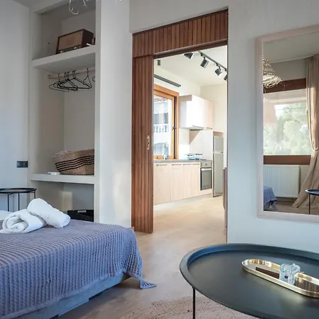 Seaview - Poros Relaxing Beachfront Flat Poros Town