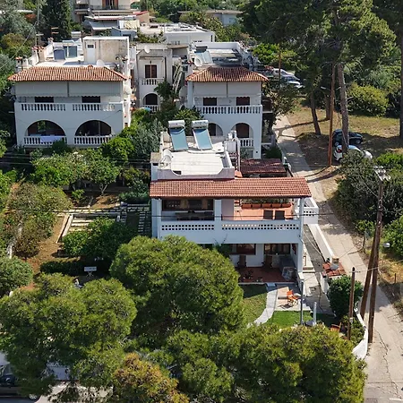 Seaview - Poros Relaxing Beachfront Flat Poros Town
